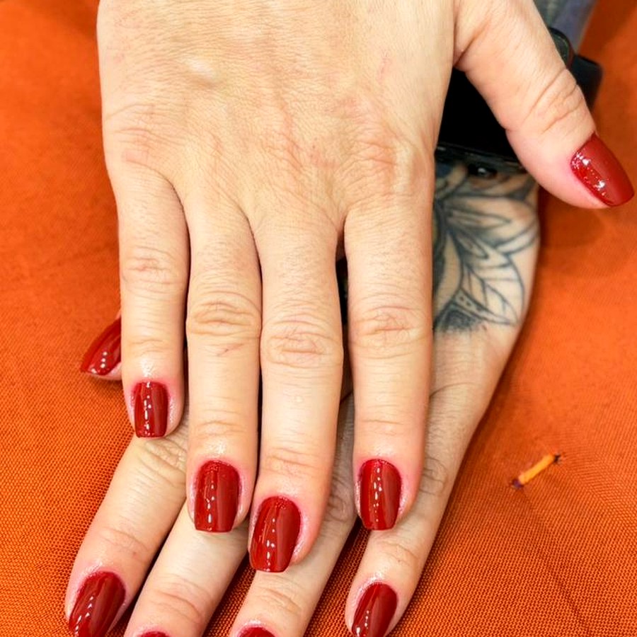 Unhas bordô oval – BeYou Santo André