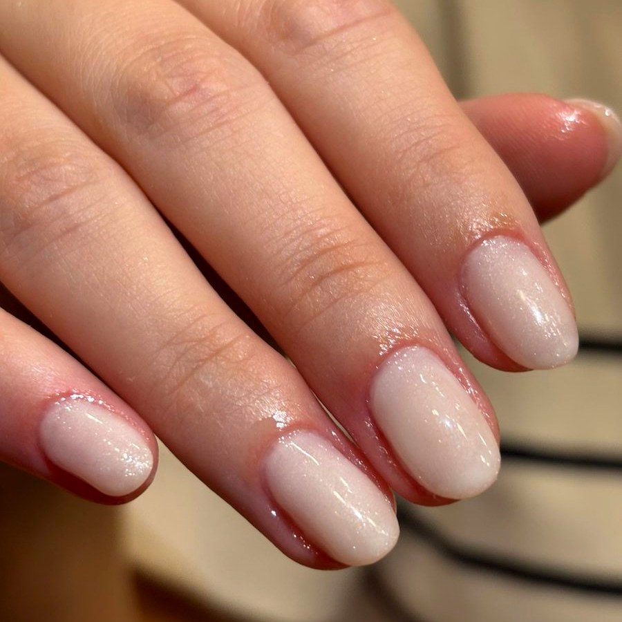 Unhas nude oval gel – BeYou Santo André